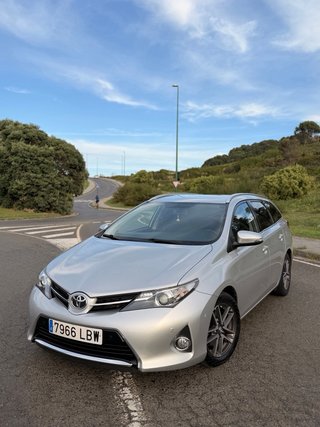 Toyota Auris 2015