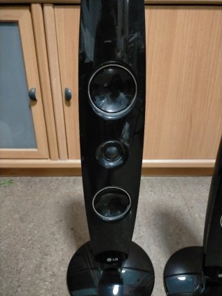 Altavoces LG Satélite 270V Negros
