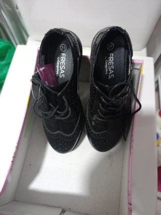 Zapatos charol niña Conguitos talla 31