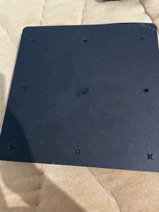 PS4 Slim + GTA V Premium Edition + Mando
