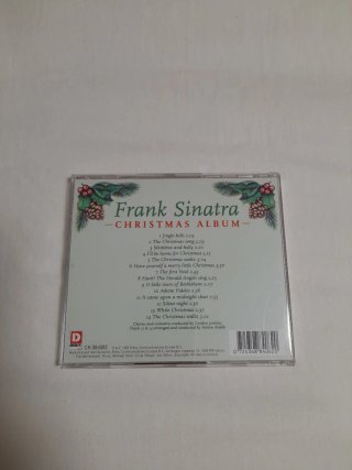 4 x 10 euros. CDs 1 de Frank Sinatra - 3 Villancic