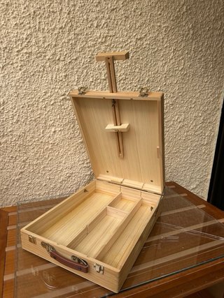 Caja de pintura con atril de madera