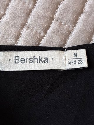 Mono Bershka tirantes negro talla M