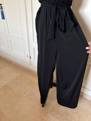 Mono Bershka tirantes negro talla M