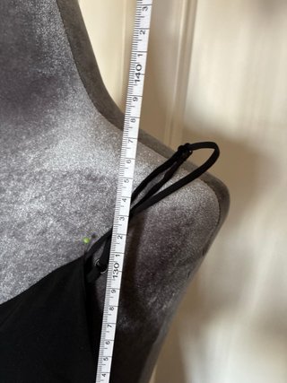 Mono Bershka tirantes negro talla M
