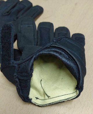 Guantes anticorte Kevlar negros piel