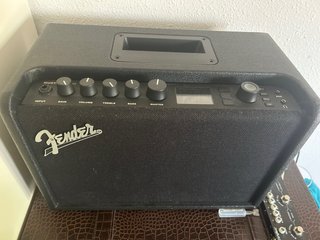 Amplificador Guitarra Fender Mustang GT40