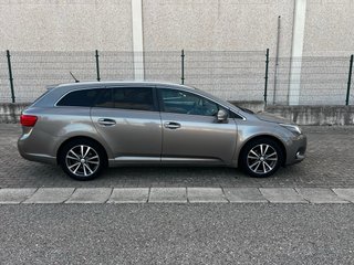 Toyota Avensis 2014