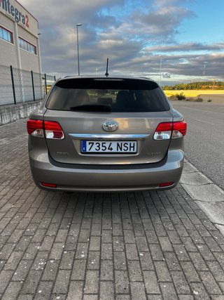 Toyota Avensis 2014
