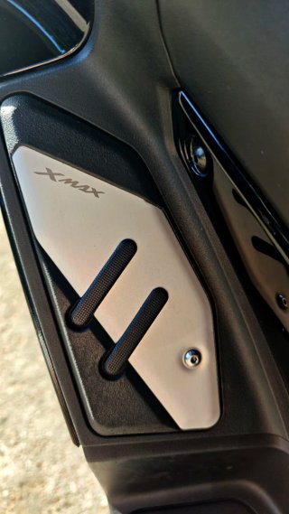 Yamaha XMAX 300 Tech MAX ESPECIAL EDITION