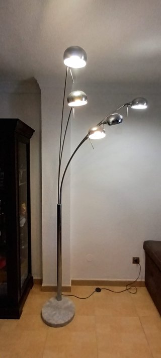 Lámpara de Pie Arco Metálica