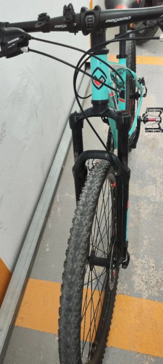 Bicicleta de Montaña Megamo Azul