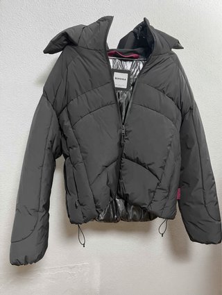 Plumífero Bershka gris Talla S