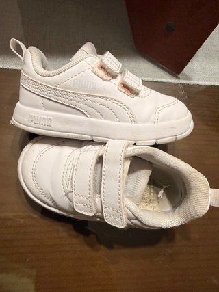 Zapatillas Puma niño blancas velcro