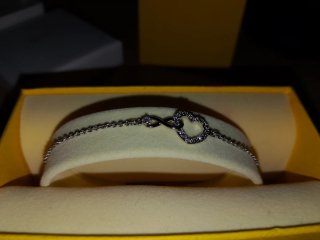 Collar y pulsera Swarovski corazón infinito