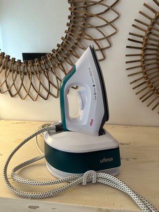 Plancha de vapor Ufesa 2400W
