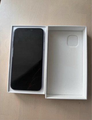 iPhone 11 128GB Morado