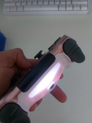 PS4 + Controller Rose Gold + 5 Giochi