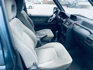 Mitsubishi Montero Corto