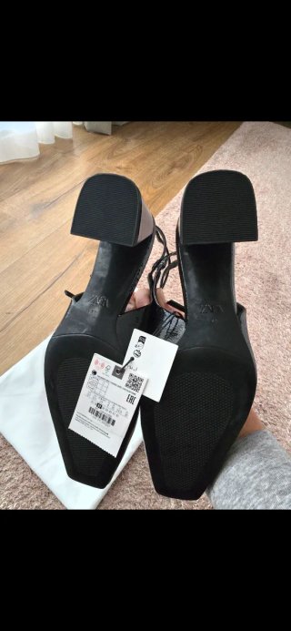 Zapatos chica Zara Negros. Nuevos