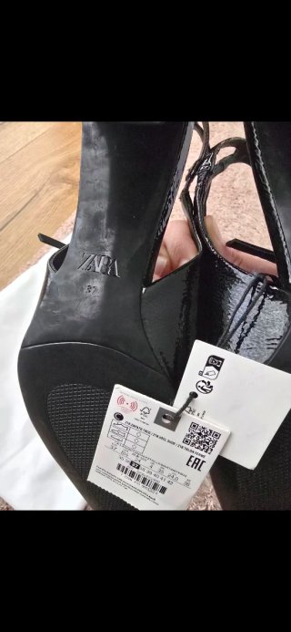 Zapatos chica Zara Negros. Nuevos