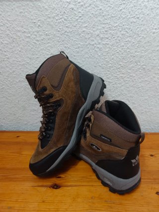 Botas Lico Waterproof Marrones y Negras
