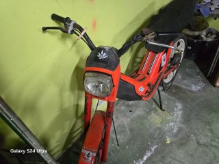 Mobilette Universitari sin motor ni documentación