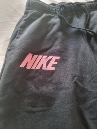 Chándal Nike Negro y Rosa