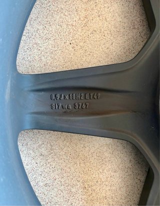 Llantas Mercedes AMG 18 Titan Grau OEM.