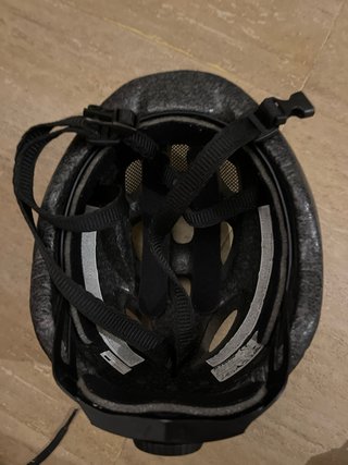 Casco de bicicleta infantil con animales