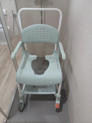 Silla ruedas para wc y baño marca etc clean