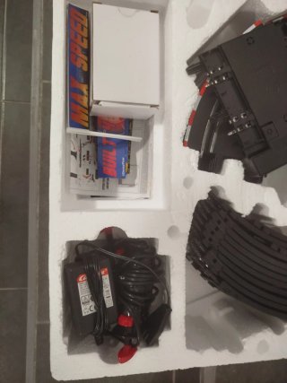 Carrera GO!!! Carbon Drifters Scalextric
