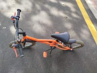 Bicicleta infantil naranja