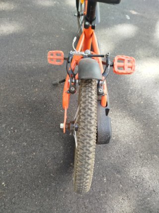 Bicicleta infantil naranja