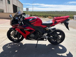 Honda CBR 1000 RR Fireblade 2006
