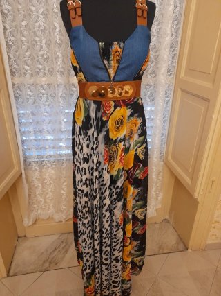 Abito donna con bretelle regolabili
