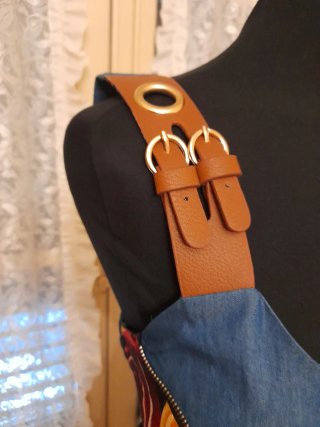 Abito donna con bretelle regolabili