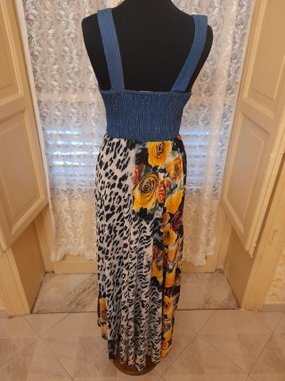 Abito donna con bretelle regolabili