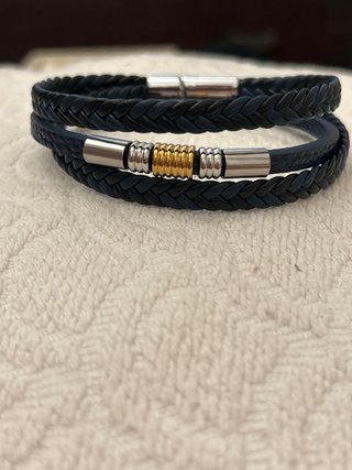 Pulsera triple piel azul , negro y plateado acero