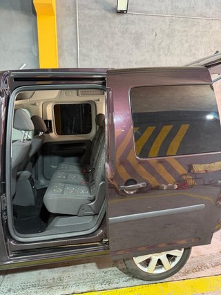 Volkswagen Caddy 2012
