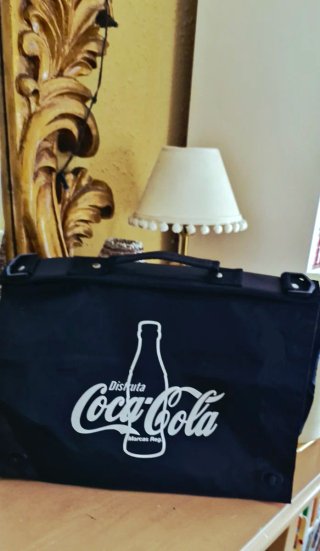 Bolso / cartera/ Bandolera Coca-Cola Negro Oficial