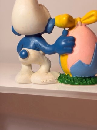 Pitufo con Huevo Pascua Vintage