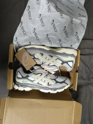 Asics Gel-NYC Beige/Gris/Blanco