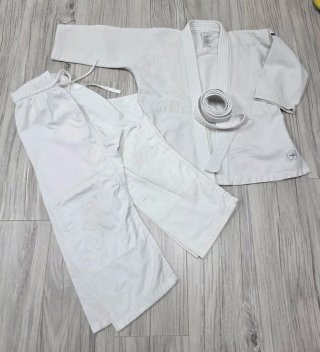 Kimono infantil blanco