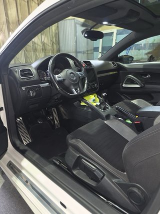 VOLKSWAGEN SCIROCCO 2.0 TDI · 2011 · 128.000 KM ·