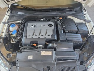 VOLKSWAGEN SCIROCCO 2.0 TDI · 2011 · 128.000 KM ·