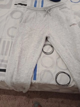 Chandal Mckenzie Gris Talla 13-15 años.