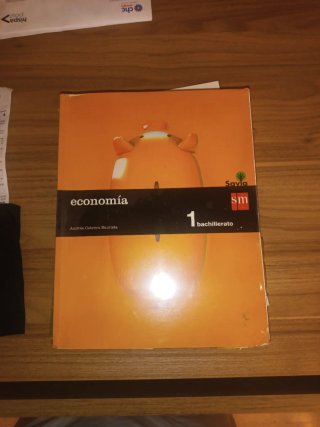 Economía : 1o Bachillerato Savia