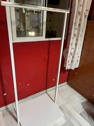 Burro ropa con plataforma metal y madera