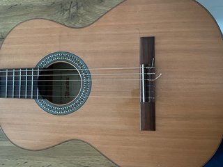 Guitarra alhambra 2f